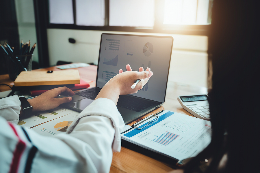What Does a Messy Balance Sheet Reveal About Your Bookkeeping?